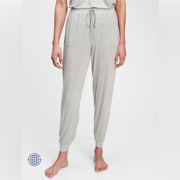 **SOLD** GAP Truesleep Joggers in Modal - Picture 4 of 15